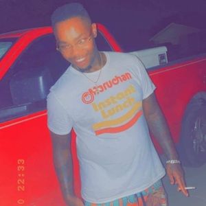 Meet your Posher, Tye